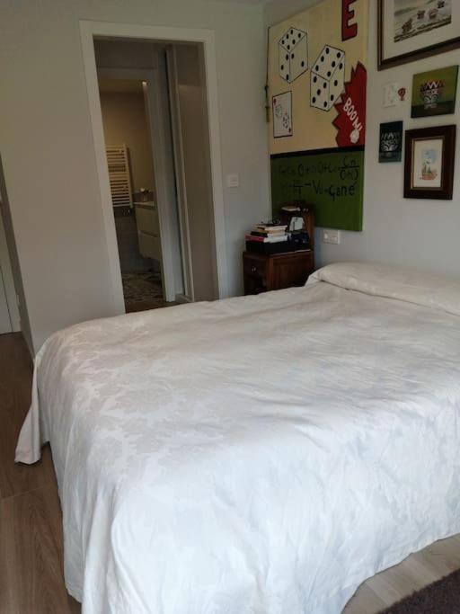 Piso Impecable 140M En El Centro De Vigo Apartamento Exterior foto